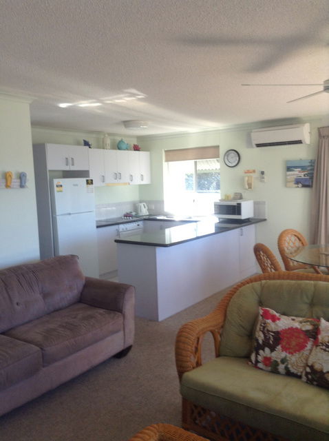 Surfcomber On The Beach - Accommodation VIC 2