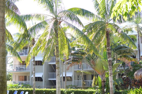 Cairns Beach Resort - Accommodation VIC 1