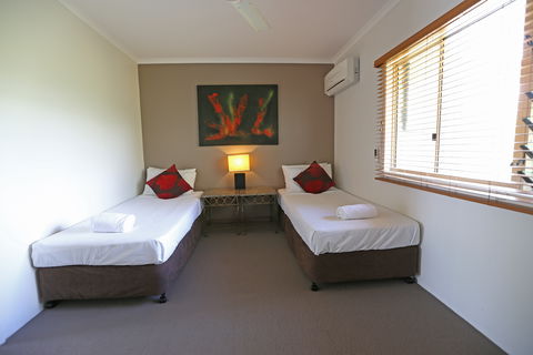 Cairns Beach Resort - Accommodation VIC 10