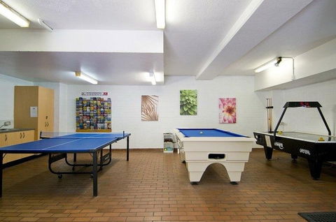 Headland Gardens Holiday Apartments - Accommodation VIC 3