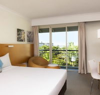 Novotel Cairns Oasis Resort - Accommodation VIC