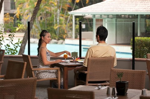 Novotel Cairns Oasis Resort - Accommodation VIC 1