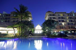 Novotel Cairns Oasis Resort - Accommodation VIC 5