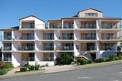 Whitecaps Holiday Apartments - Accommodation VIC 0