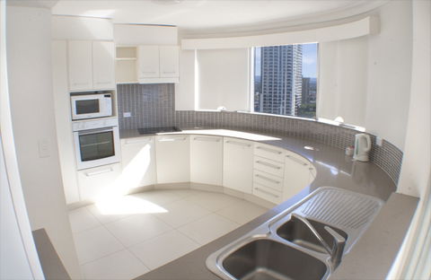 Zenith Apartments - Accommodation VIC 7