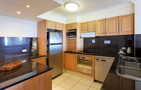 La Grande Apartments Broadbeach - Accommodation VIC 2