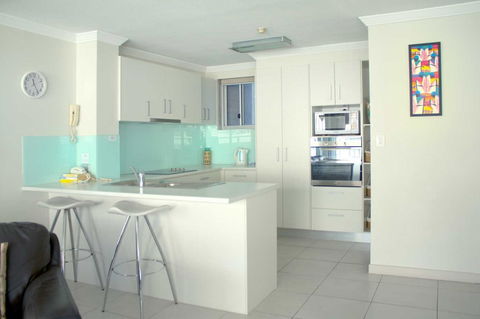 Pacific Surf Absolute Beach Apartments - Accommodation VIC 1