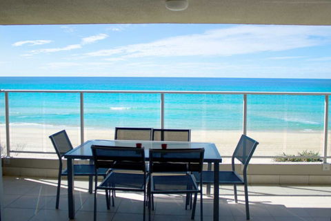 Pacific Surf Absolute Beach Apartments - Accommodation VIC 4