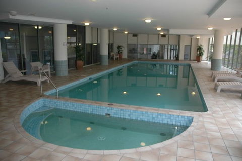 Meriton Apartments - Accommodation VIC 1
