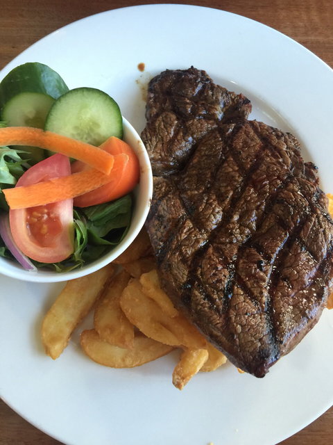 Friendly Inn Hotel - Accommodation VIC 0