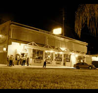 Queensland Hotel - Accommodation VIC