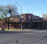 Newmarket Hotel - Accommodation VIC