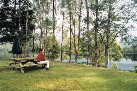 Tullah Lakeside Chalet - Accommodation VIC 0