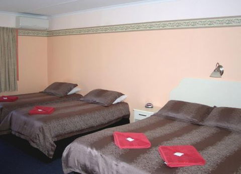 Roundhouse Motel - Accommodation VIC 3