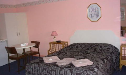 Roundhouse Motel - Accommodation VIC 4