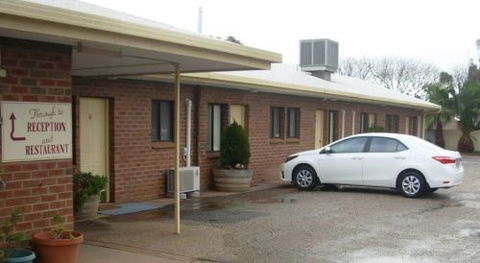 Roundhouse Motel - Accommodation VIC 6