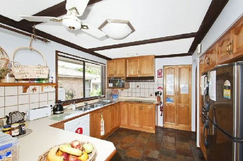 Wombat's Bed & Breakfast Gosford - Accommodation VIC 2