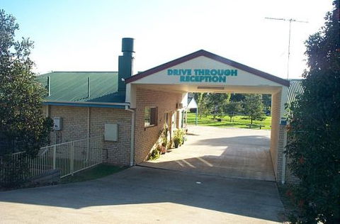Kilcoy Gardens Motor Inn - Accommodation VIC 2