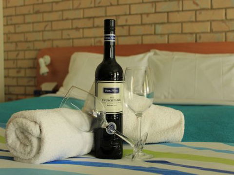 Kilcoy Gardens Motor Inn - Accommodation VIC 3