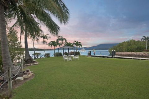 Hinchinbrook Marine Cove Motel - Accommodation VIC 6