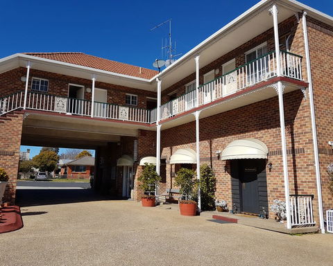 Golden Age Motor Inn - Accommodation VIC 2