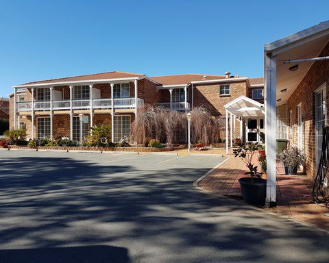 Golden Age Motor Inn - Accommodation VIC 3