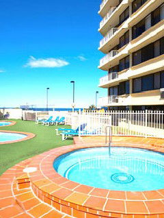 Breakers North Beachfront Apartments - Accommodation VIC 5