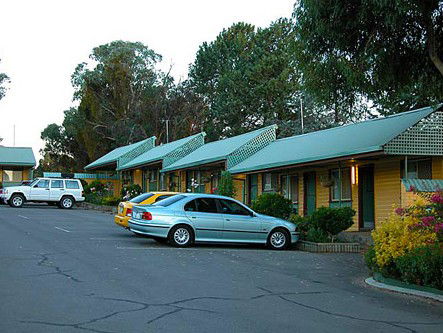 Tarcutta Halfway Motor Inn - Accommodation VIC 2