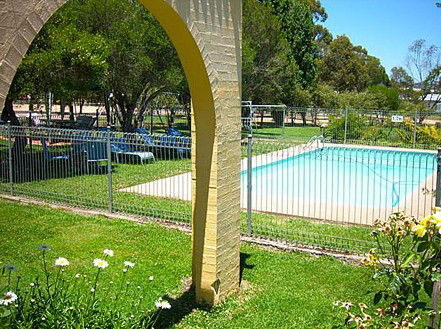 Tarcutta Halfway Motor Inn - Accommodation VIC 3