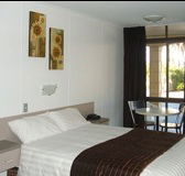 The Edge Hotel - Accommodation VIC