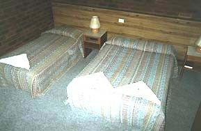 Tabourie Lake Motor Inn Resort - Accommodation VIC 2
