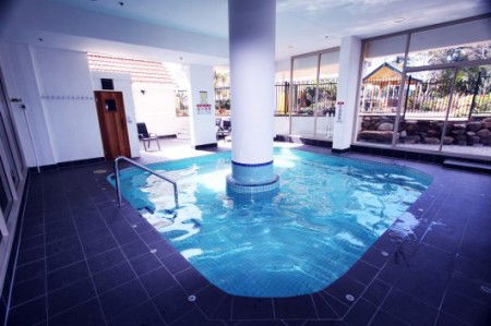 Capricorn One Holiday Apartments - Accommodation VIC 1