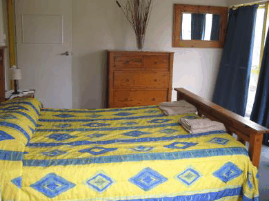 Sunset Court Holiday Apartments - Accommodation VIC 3