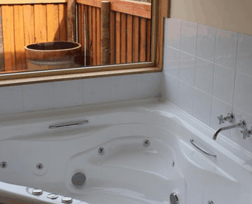 Tullah Lakeside Chalets - Accommodation VIC 2