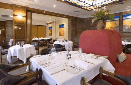 Hotel Bruce County - Accommodation VIC 3