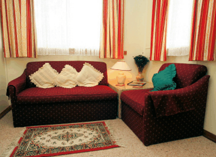 Sharonlee Strahan Villas - Accommodation VIC 3