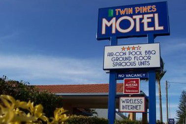 Twin Pines Motel - Accommodation VIC 3