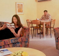 Kingston Terrace Serviced Apartments - Accommodation VIC