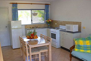 Clifton Sands Apartments - Accommodation VIC 2