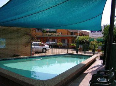 Lake Front Motel - Accommodation VIC 3