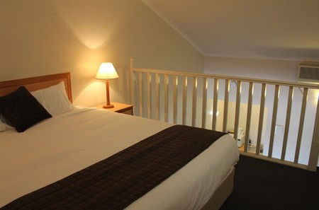 Harbour Sails Motor Inn - Accommodation VIC 2