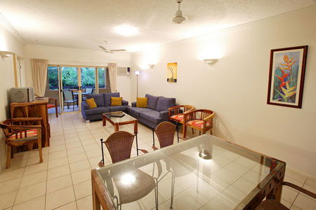 Central Plaza Port Douglas - Accommodation VIC 3