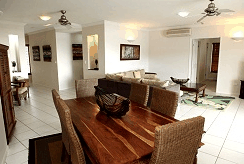 Jack And Newell Cairns Holiday Apartments - Accommodation VIC 1