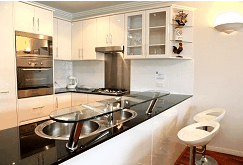 Jack And Newell Cairns Holiday Apartments - Accommodation VIC 2
