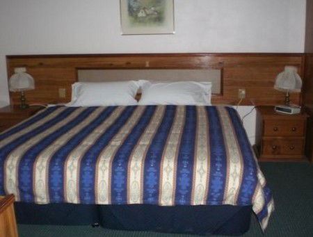 Boronia Holiday Lodge - Accommodation VIC 1