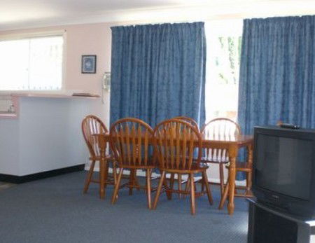 Boronia Holiday Lodge - Accommodation VIC 2