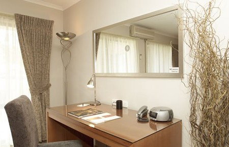 Ringwood Royale Apartment Hotel - Accommodation VIC 3