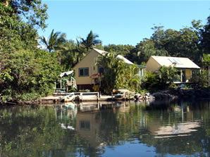 Tropic Oasis Holiday Villas - Accommodation VIC 0