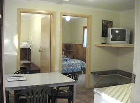 Ceduna Shelly Beach Caravan Park Cabins - Accommodation VIC 3