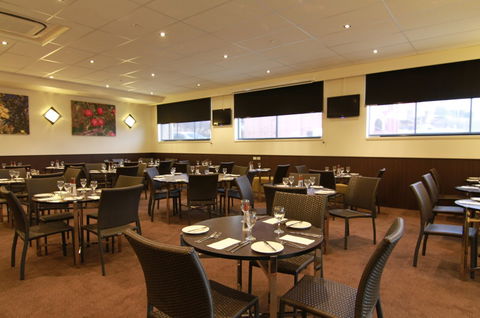 Quality Hotel Gateway Devonport - Accommodation VIC 5